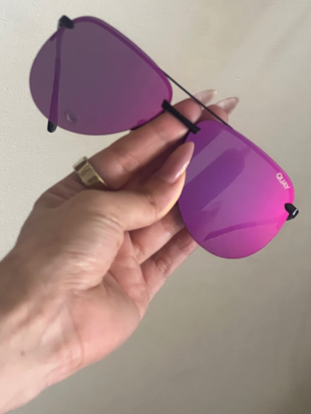 Quay Australia Pink Mirrored Aviator Sunglasses - Picture 2 of 6